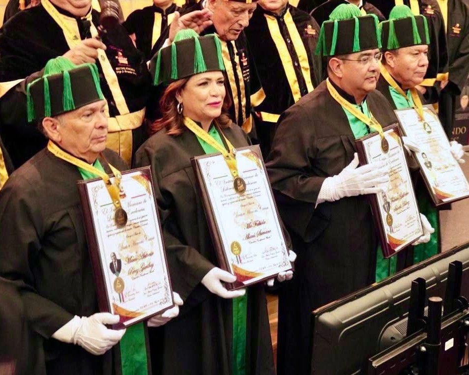 Honoris Causa, el doctorado “patito” de 35 mil pesos