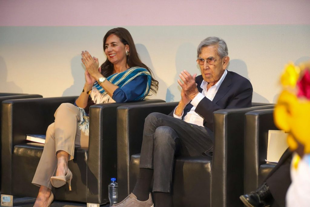 Gabriela Molina ausente ante disturbios normalistas en Morelia; continúan saqueos y bloqueos