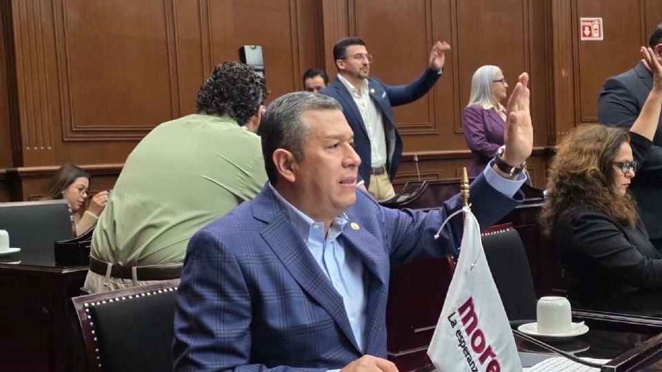 Inhabilitan por 20 años a diputado morenista de Michoacán